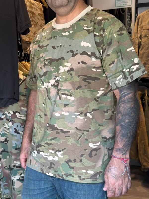 Camiseta camuflada - Image 4