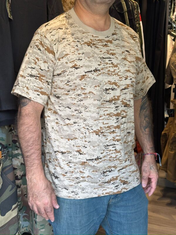 Camiseta camuflada